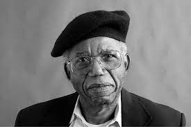 चिनुआ अचेबे की जीवनी Biography of Chinua Achebe in hindi